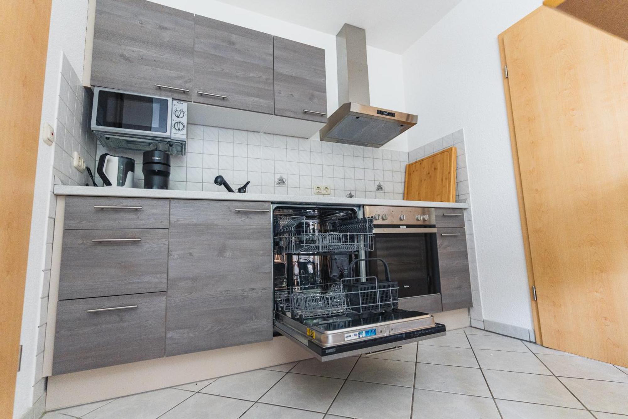 Appartment In Den Weinbergen Bei Mainz - Mit 2X Doppelzimmern, 1X Grosses Wohnzimmer, Bad & Kueche Stadecken-Elsheim Exterior foto