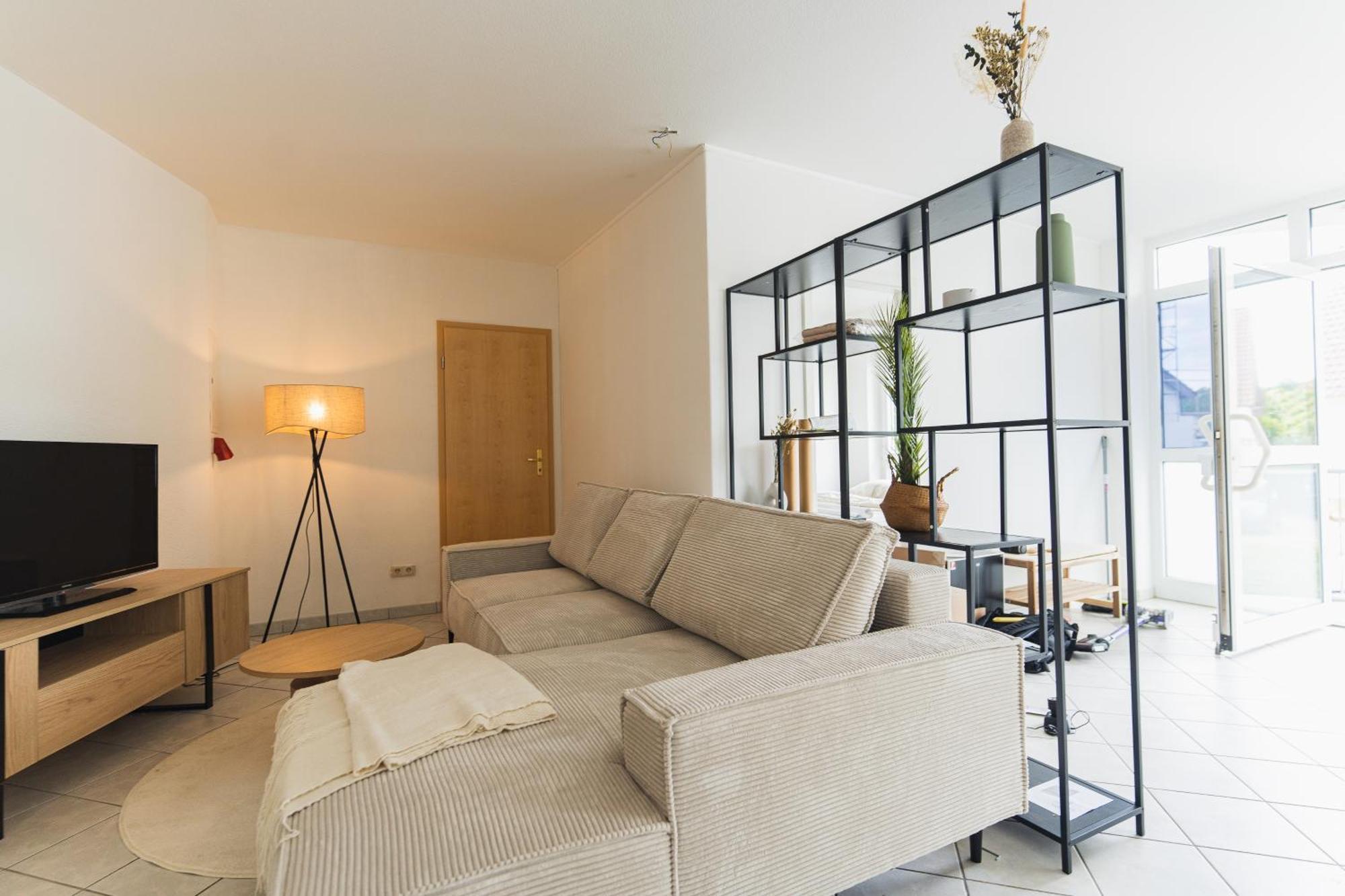 Appartment In Den Weinbergen Bei Mainz - Mit 2X Doppelzimmern, 1X Grosses Wohnzimmer, Bad & Kueche Stadecken-Elsheim Exterior foto